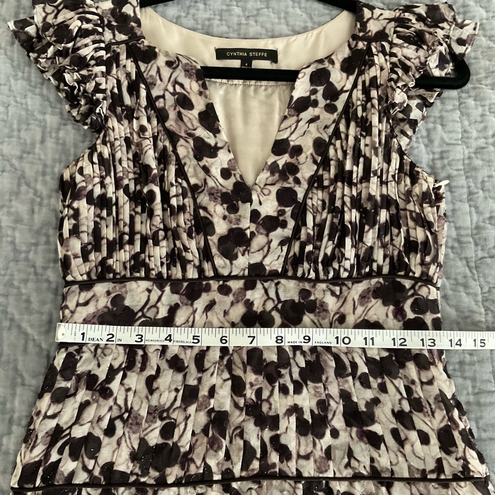 Timeless dress - Picture 3 of 5